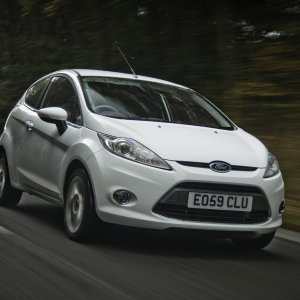 Ford_Fiesta_Titanium_21.jpg