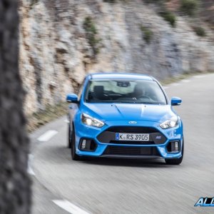 2016-Ford-Focus-RS-107-876x5351.jpg