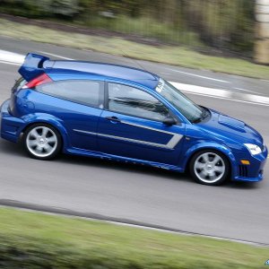 Saleen-Ford_Focus_S121_N2O_2005_1600x1200_wallpaper_20.jpg